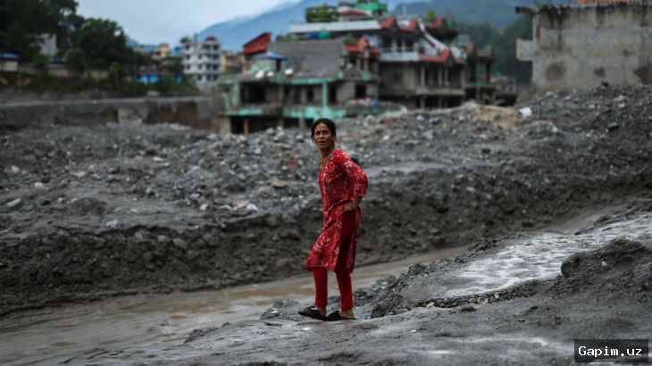 🌍💧 Nepal demands 'climate justice' and $20 million in compensation after deadly floods