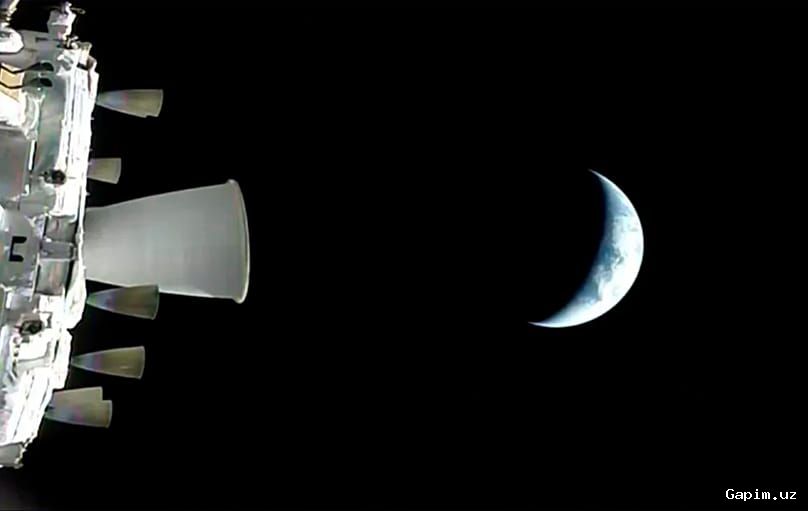 🚀🌕 NASA's Artemis II Mission: Orion Spacecraft En Route to the Moon