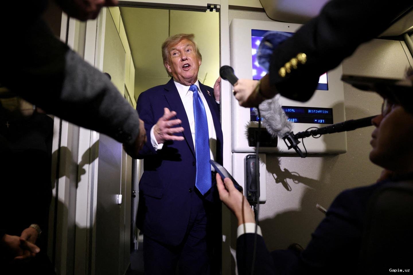 ⚔️🗣️ Donald Trump Demands Only 'Complete Surrender' Deal with Iran, Aims to Intervene in New Leader Selection