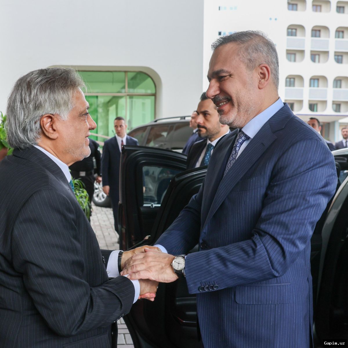 ⚔️🕊️ US-Iran Ceasefire Negotiations: Pakistan's Mediation and JD Vance's Role