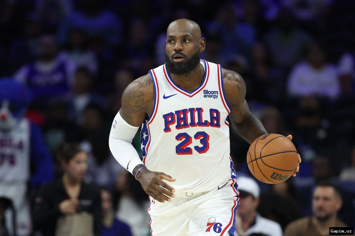 🇺🇸🏀 AQSh rejimi rahbari Tramp basketbolchi LeBron Jeymsni gimmni hurmat qilmaganlikda aybladi