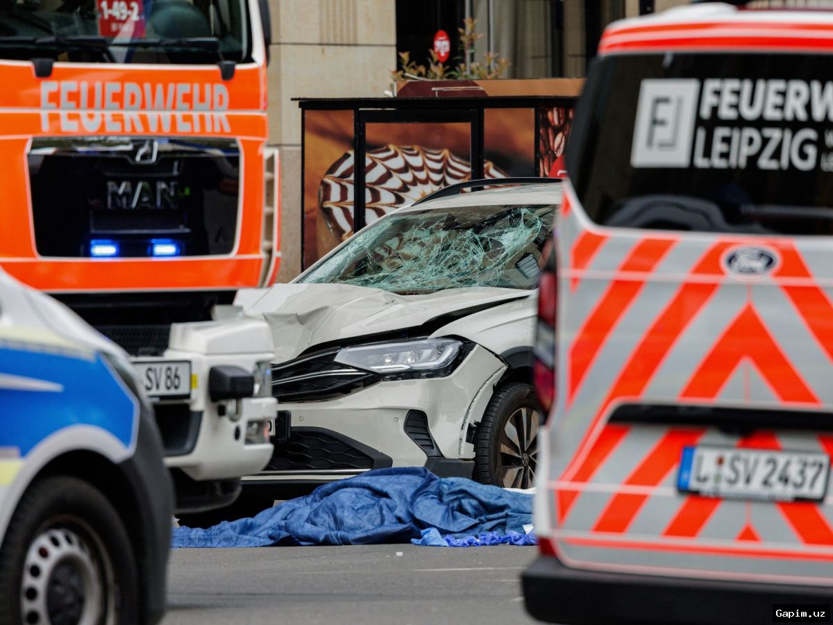 🇩🇪🚗 В Лейпциге автомобиль въехал в толпу: двое погибших, 22 раненых