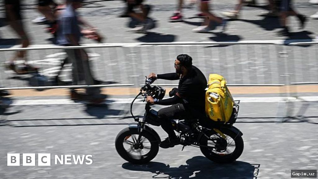 🚴‍♂️🔥 Курьеры в Италии бастуют, требуя улучшения условий труда в сильную жару