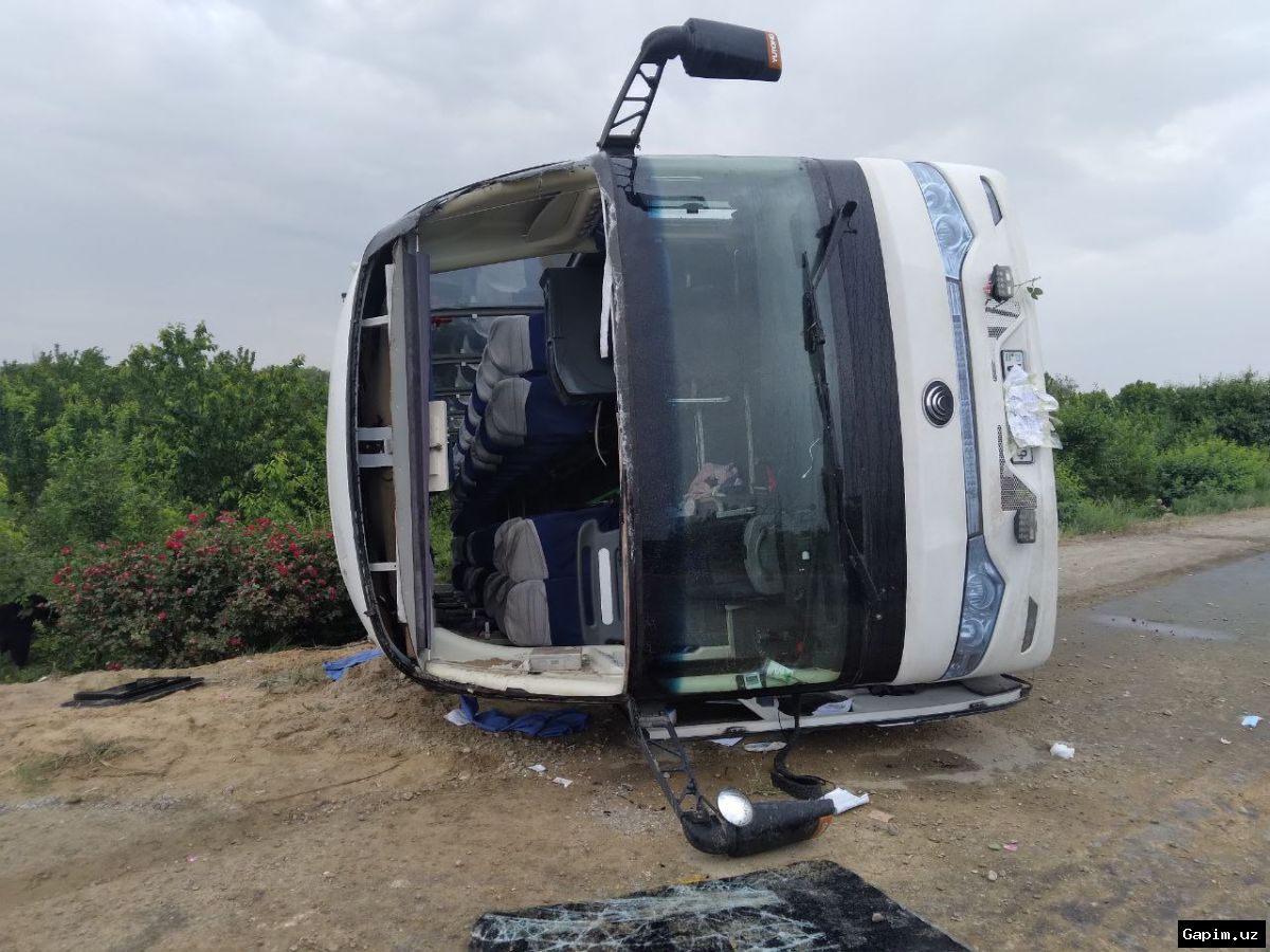 🚗💥 Two killed in road accident in Navoi region