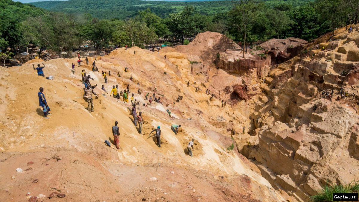 🏔️⛏️ Markaziy Afrika Respublikasida noqonuniy konda ko'chki: 100 dan ortiq ishchi halok bo'lishi mumkin