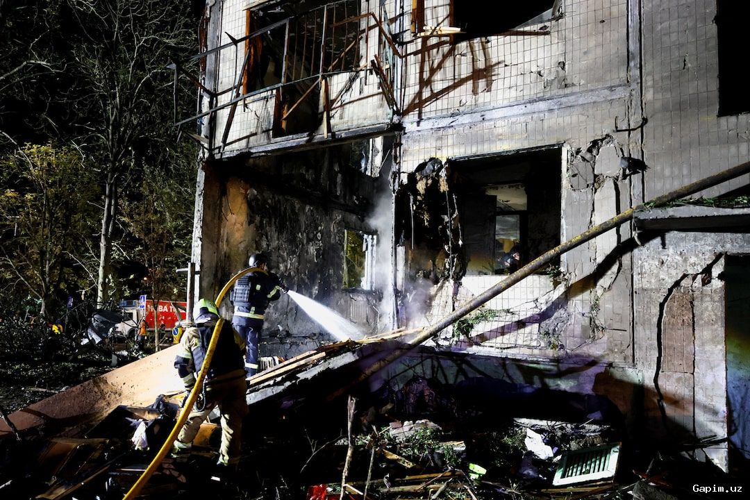 💥🏢 Kyiv missile strike kills 9, injures 23