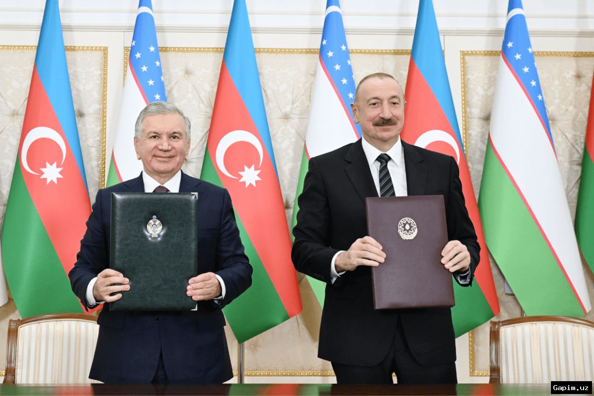 🤝🇦🇿 Лидеры Узбекистана и Азербайджана обсудили реализацию договоренностей высшего уровня