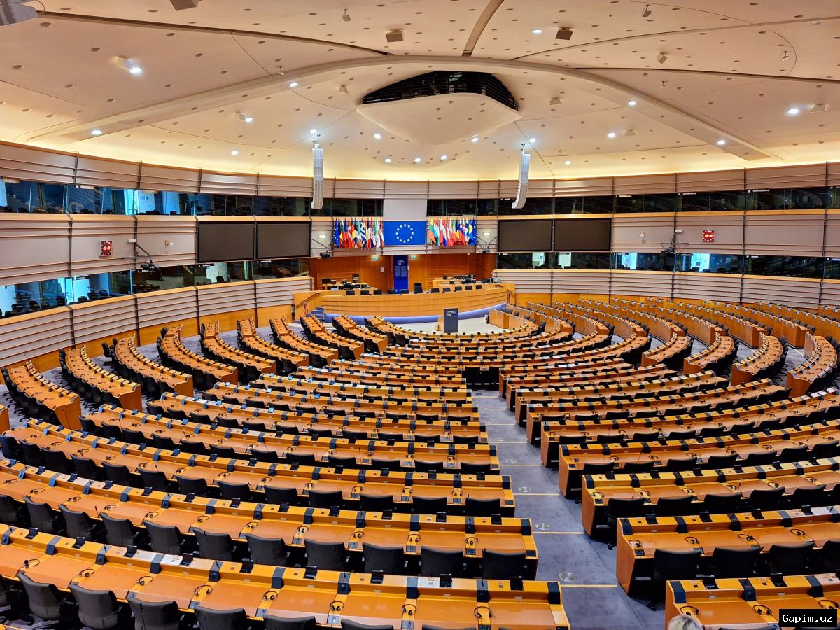 🇪🇺📉 Yevropa parlamenti islomofobik rezolyutsiyani qabul qildi: Markaziy kuchlar o‘ta o‘ngchilar yo‘lidan bormoqda