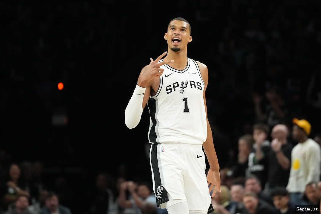🏀🇫🇷 Виктор Вембаньяма вывел «Сан-Антонио Спёрс» на победу в двойном овертайме