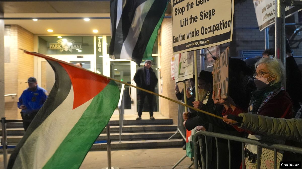 🗽🇵🇸 Nyu-Yorkdagi sinagogada Falastin tarafdorlari namoyishi