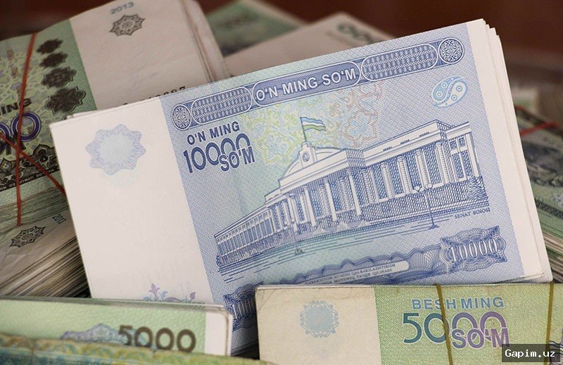 Гражданам Узбекистана придется указывать цель денежных переводов в мобильных приложениях банков