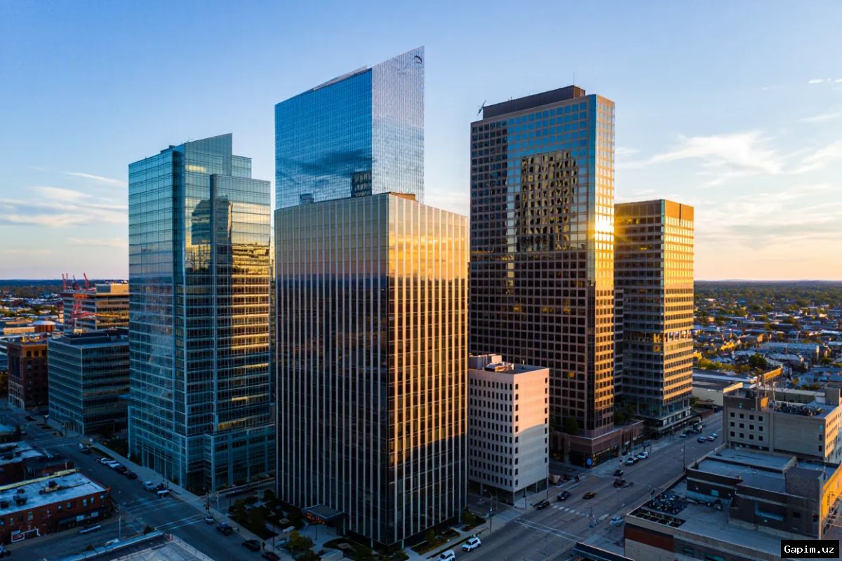 🤖🏢 Искусственный интеллект меняет коммерческую недвижимость: угроза или возможность?